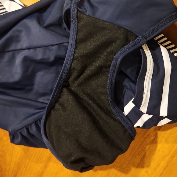 NWT Costa Del Sol Stripe Top Plus Size One Piece Cut Out Swimsuit Size 1X - Picture 10 of 11